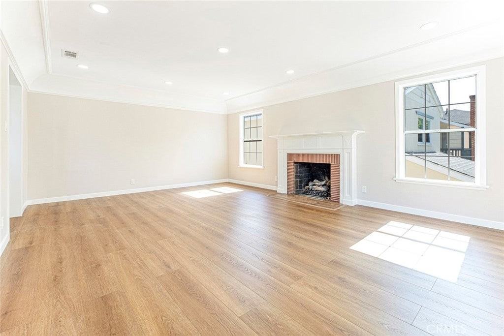 741 E Doran St - Photo 6 of 21