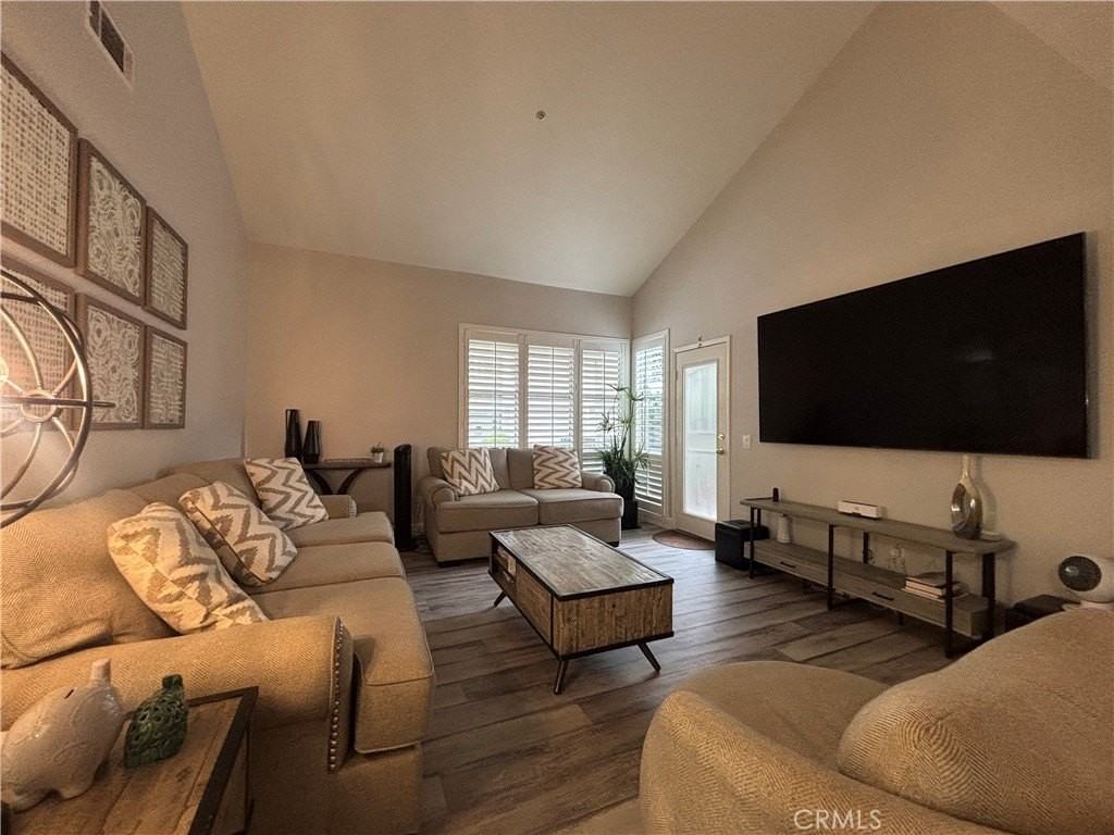 1001 Chandler W - Photo 3 of 28