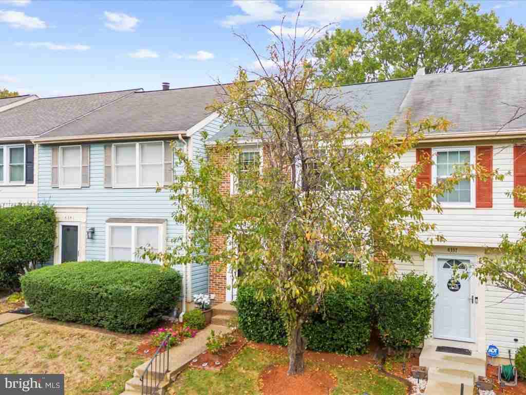 4339 Thistlewood Ter - Photo 4 of 38