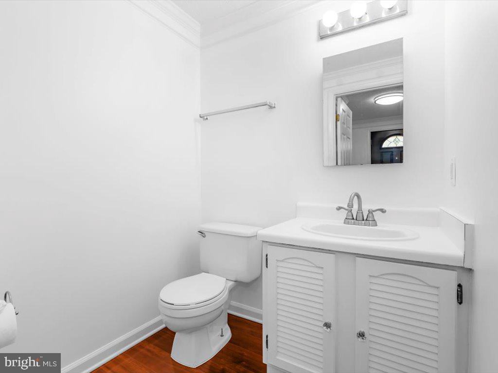 4339 Thistlewood Ter - Photo 7 of 38