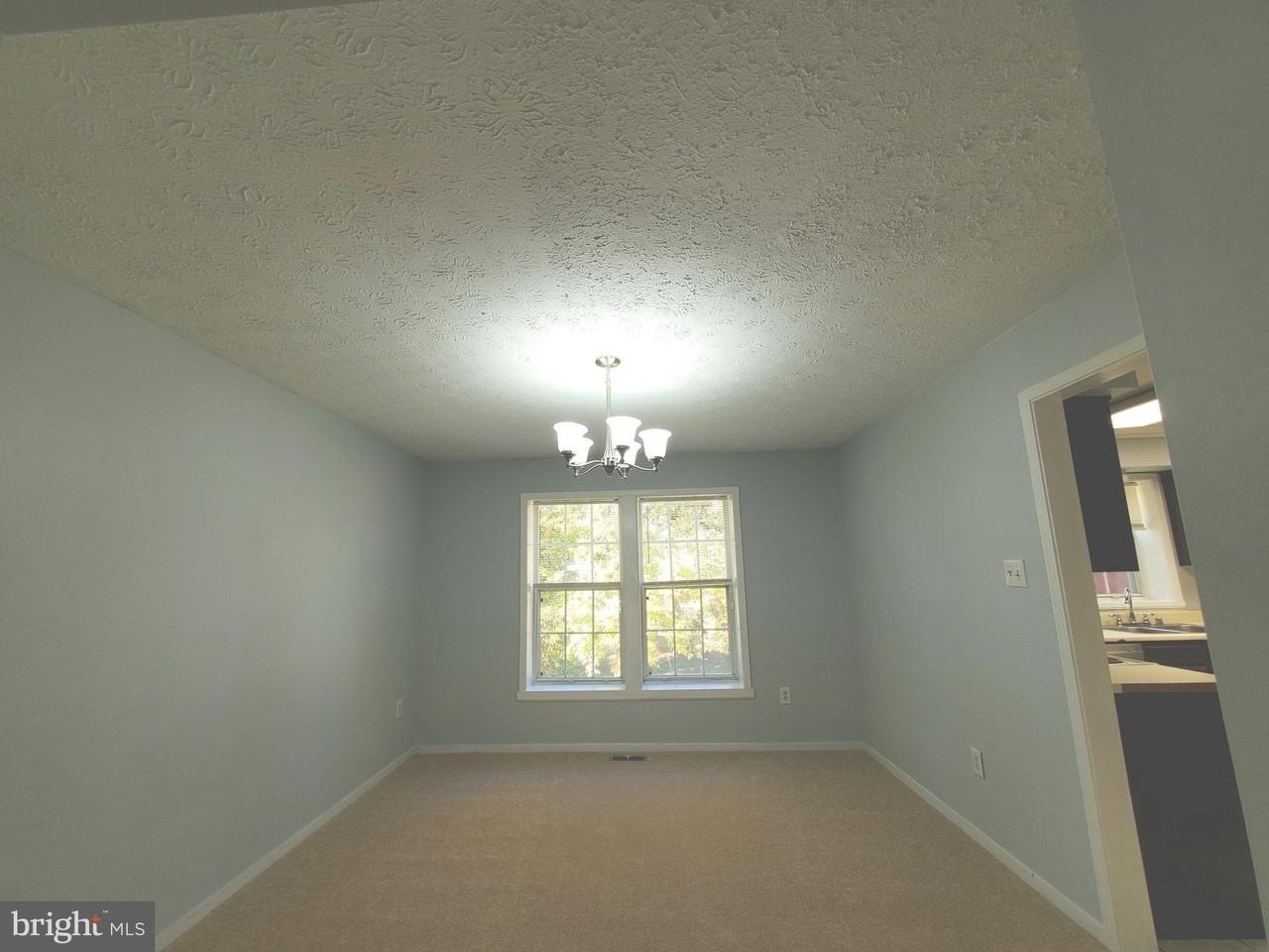 5710 Lincoln Ave - Photo 5 of 50