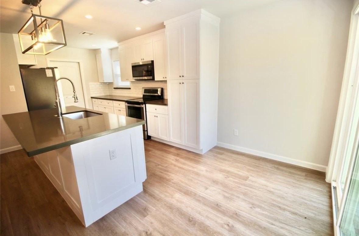 407 Morningside Dr - Photo 5 of 16