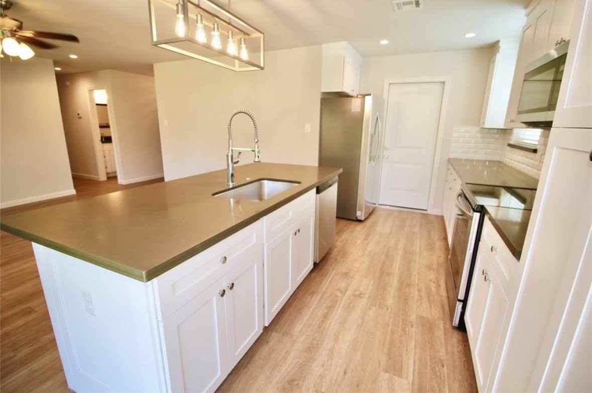 407 Morningside Dr - Photo 6 of 16