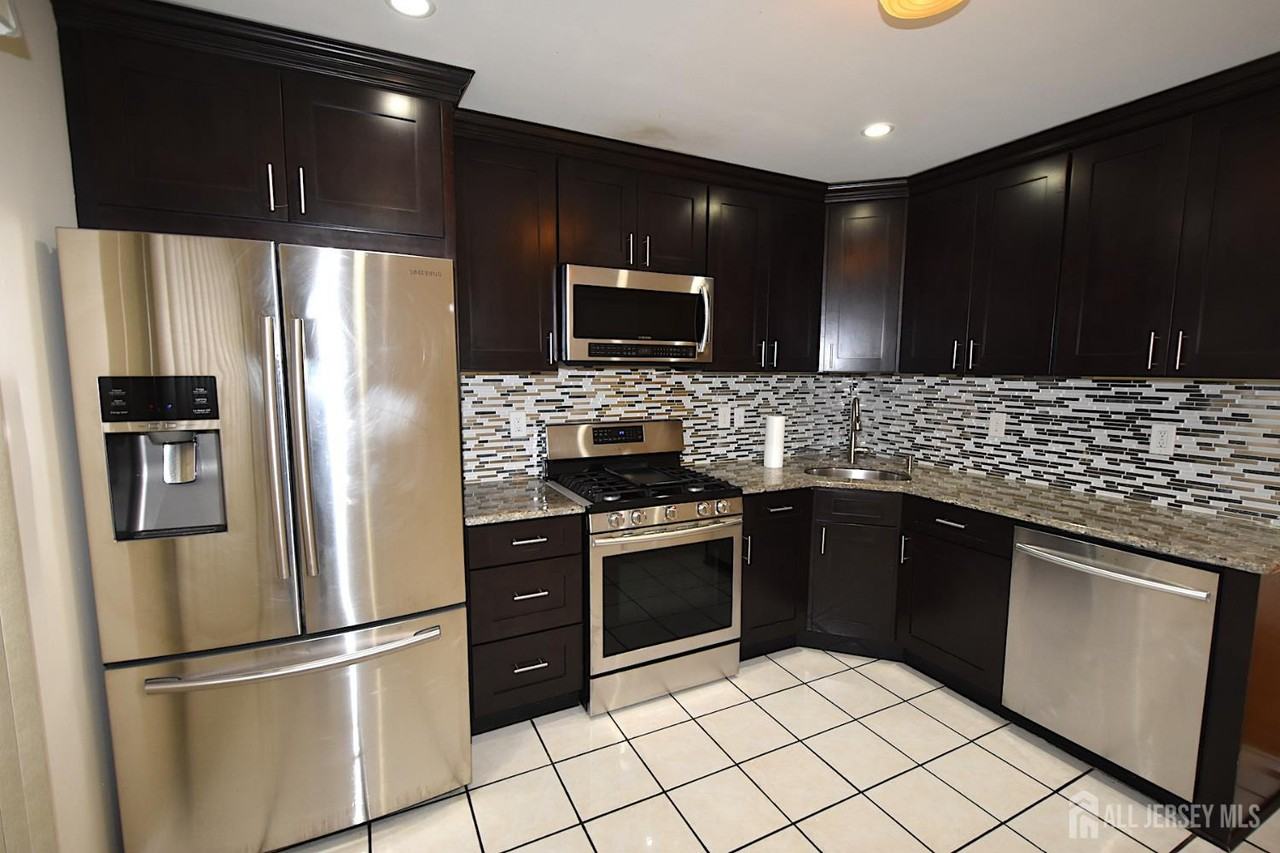 56 Sassafras Court - Photo 3 of 26