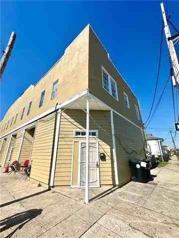 2501 Dryades St - Photo 2 of 13