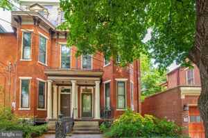 featured image of 109 N Lime St Apt 2 #2