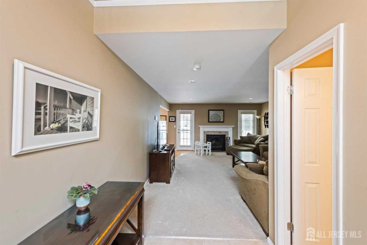 168 Colony Ln - Photo 3 of 20