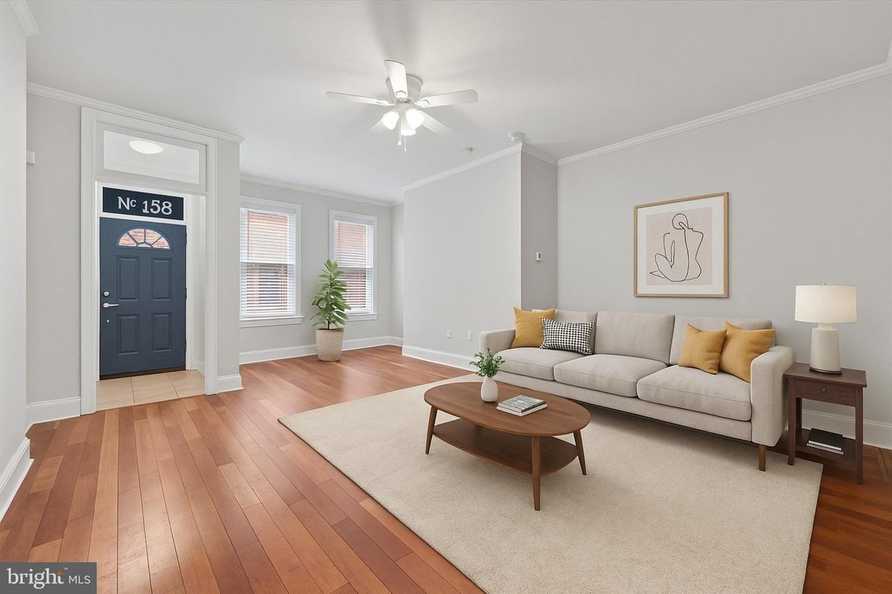 158 Green Ln - Photo 3 of 32