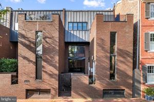 featured image of 502 1/2 Delancey St Unit A #A