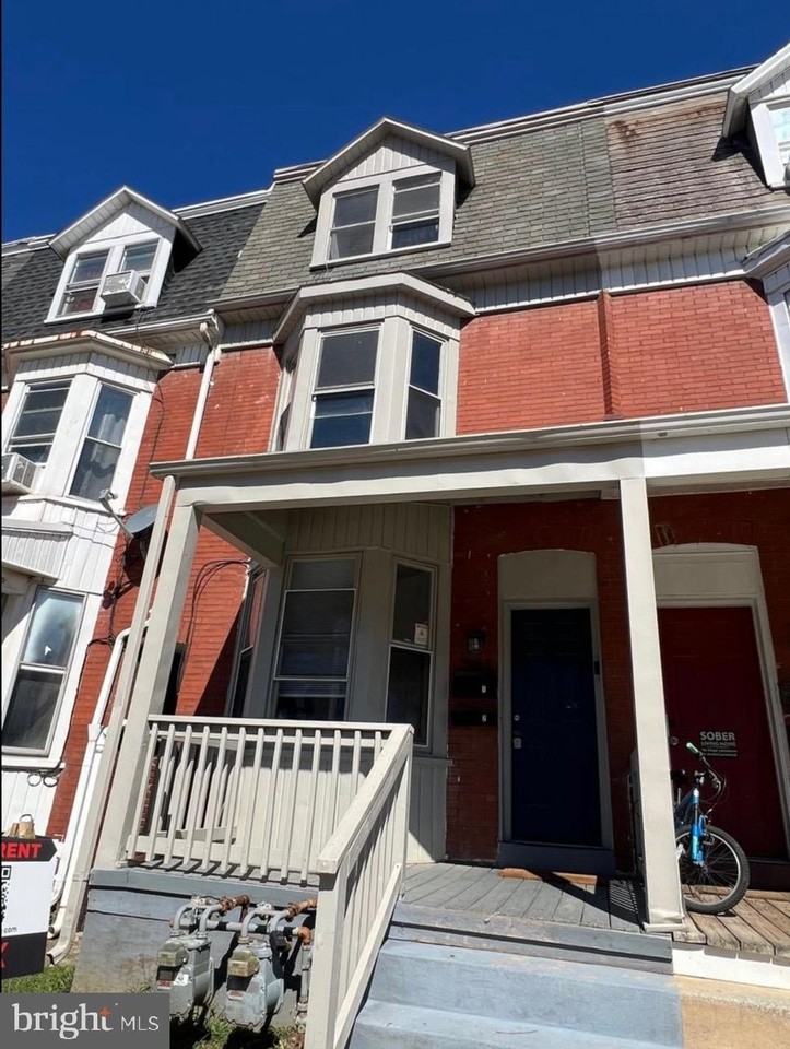 281 W Cottage Pl - Photo 5 of 15