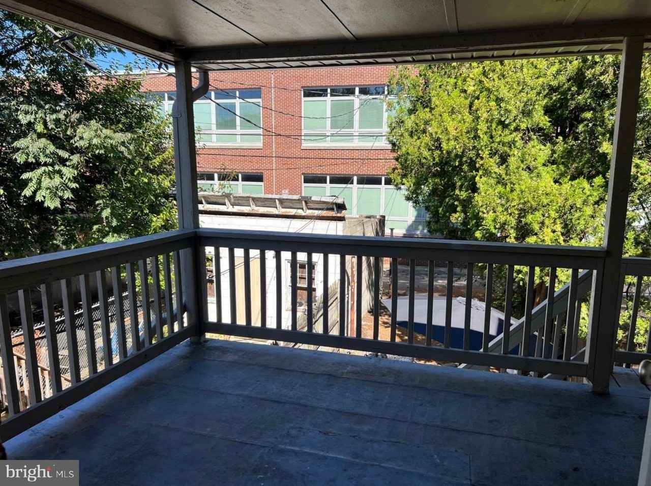 281 W Cottage Pl - Photo 3 of 15