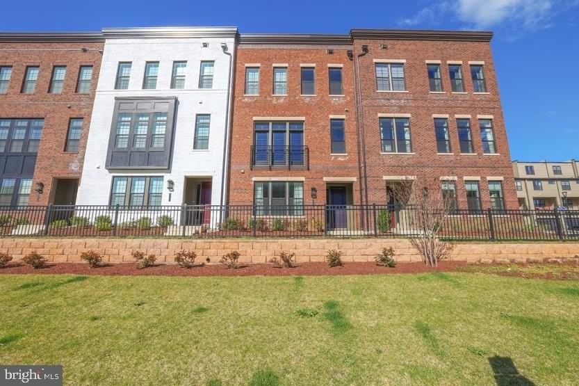 22170 Penelope Heights Ter - Photo 2 of 50