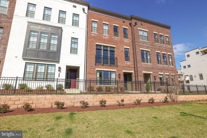 22170 Penelope Heights Ter - Photo 3 of 50