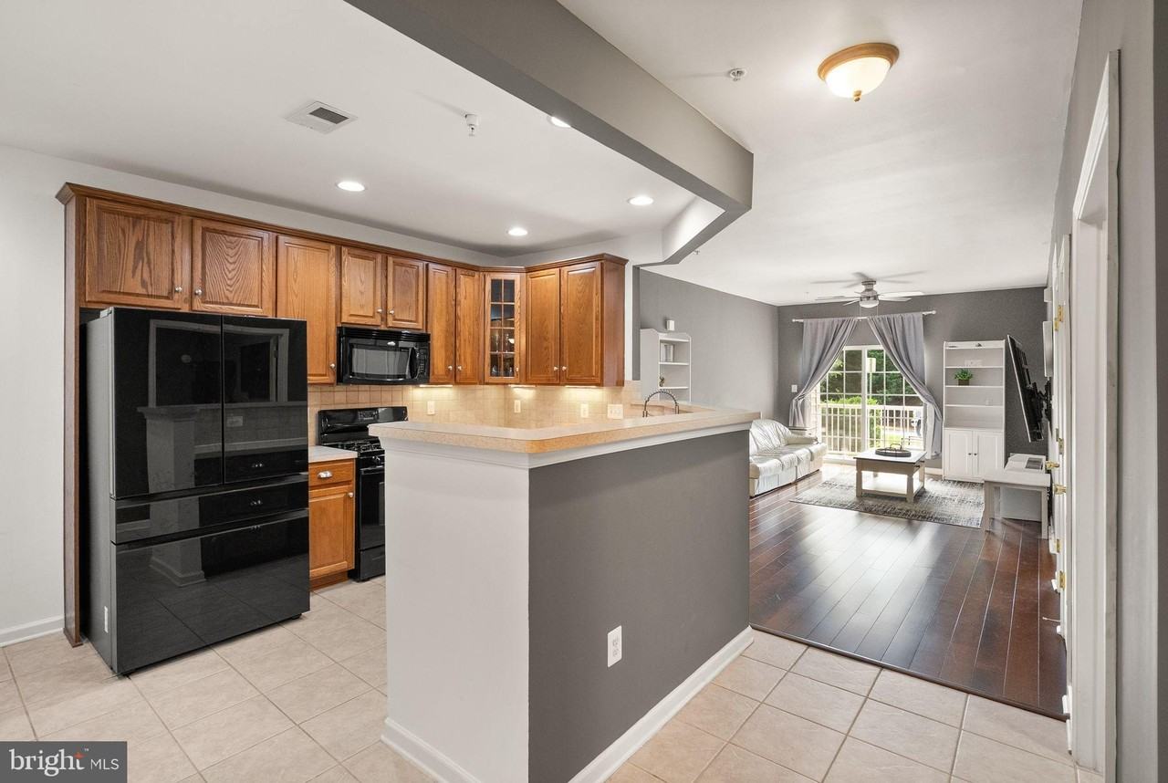 9710 Handerson Pl Unit 1 #1 - Photo 7 of 41