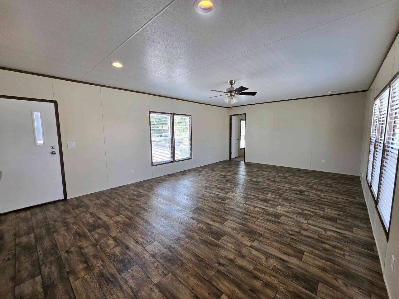 709 N Collins Fwy #266 - Photo 2 of 31