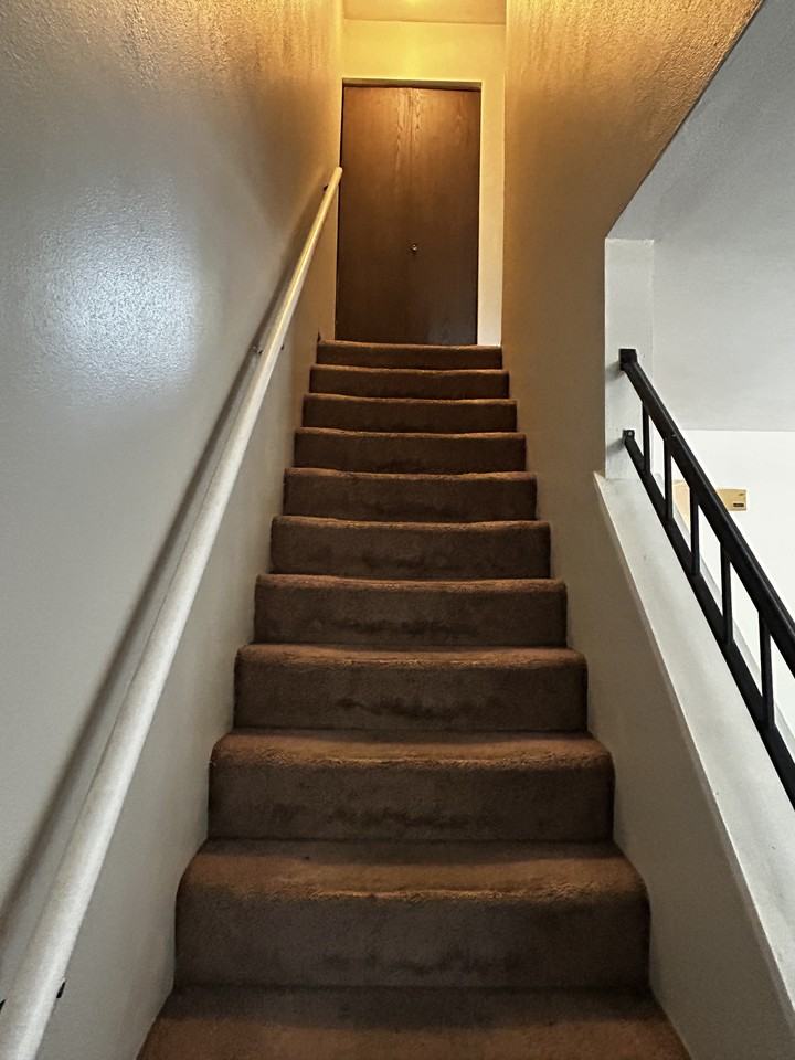 3428 West Richwoods Boulevard - Photo 3 of 11