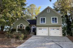 918 Feather Creek Ln - Photo 1 of 1