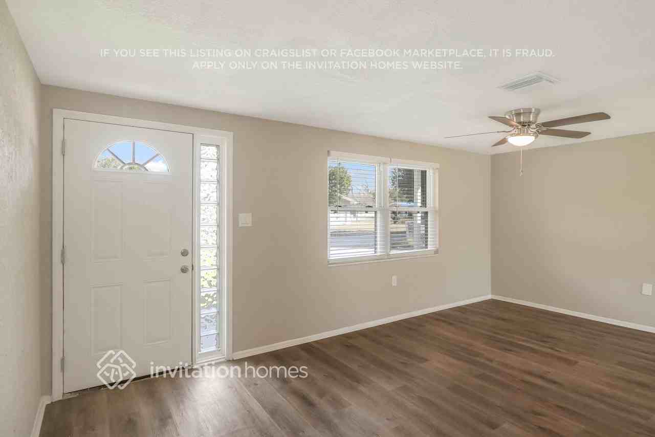 10801 Corinth Street - Photo 2 of 23