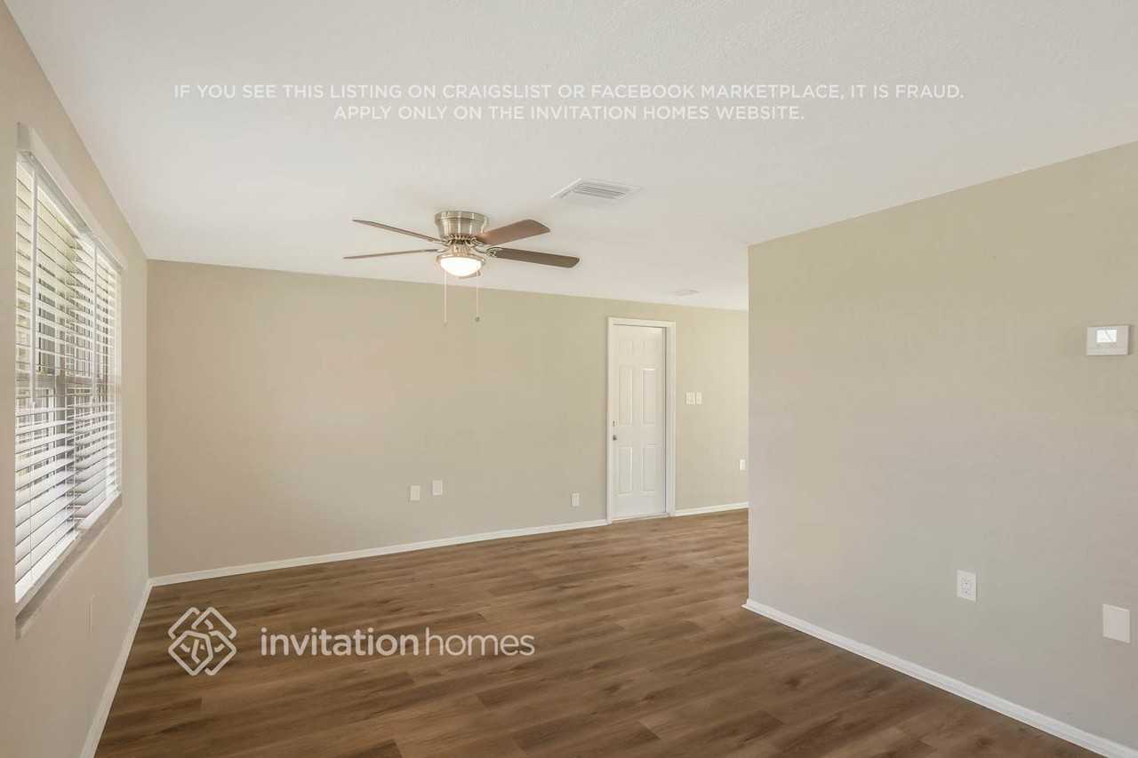 10801 Corinth Street - Photo 5 of 23