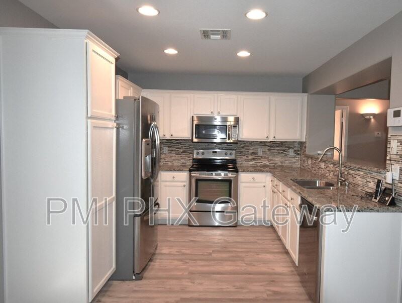 275 W Santa Gertrudis Trl - Photo 5 of 14