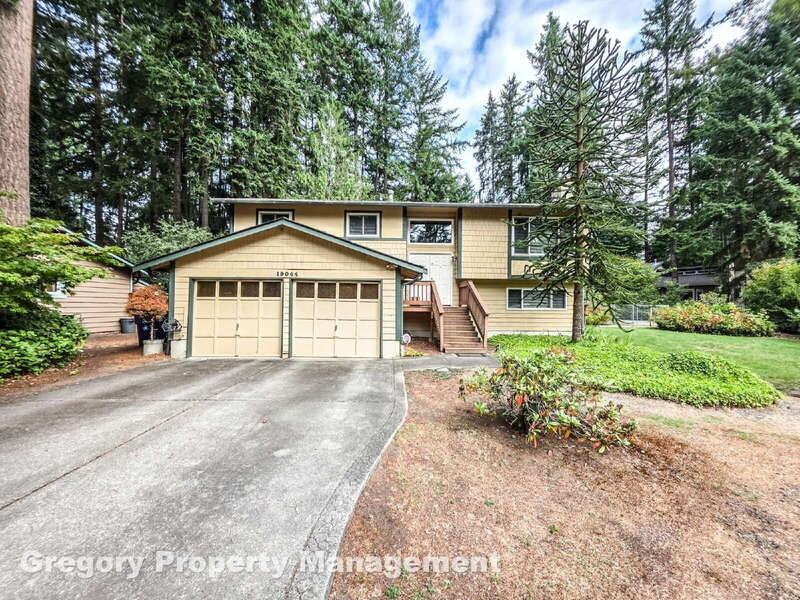 19044 Ne 165th Pl - Photo 2 of 32