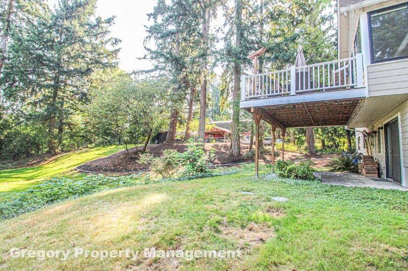 5315 215th St Se - Photo 3 of 36