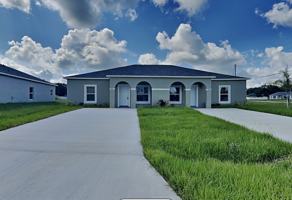 featured image of 1002 Dampierre Ct #B