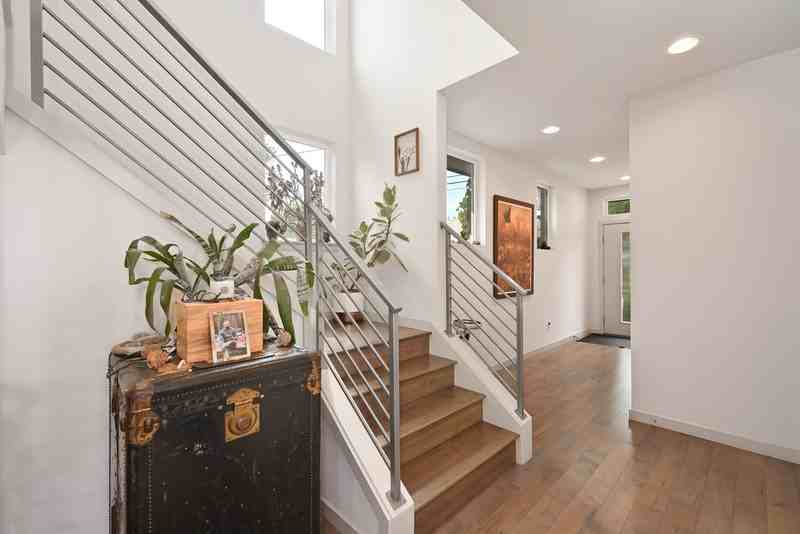 3824 Renton Ave S - Photo 3 of 24