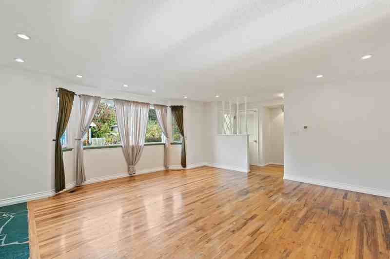 8506 224th St Sw - Photo 4 of 19