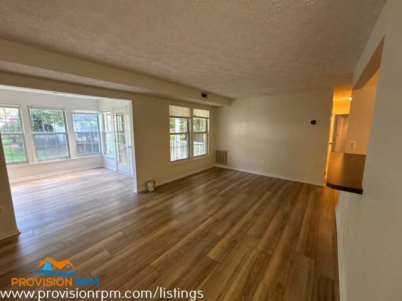 776 Southern Hills Dr - Photo 3 of 21