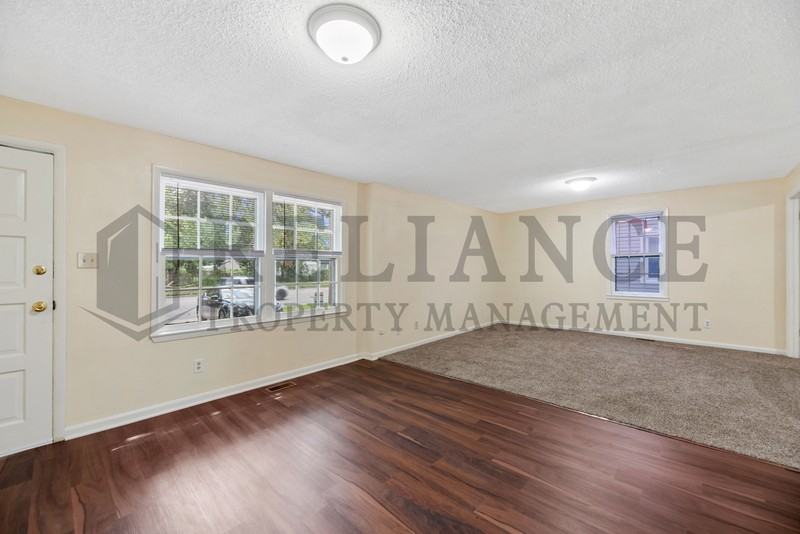 5714 E Harry St - Photo 7 of 23