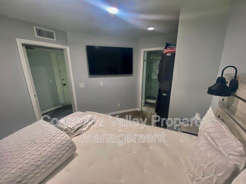 5300 E Waverly Dr - Photo 7 of 24