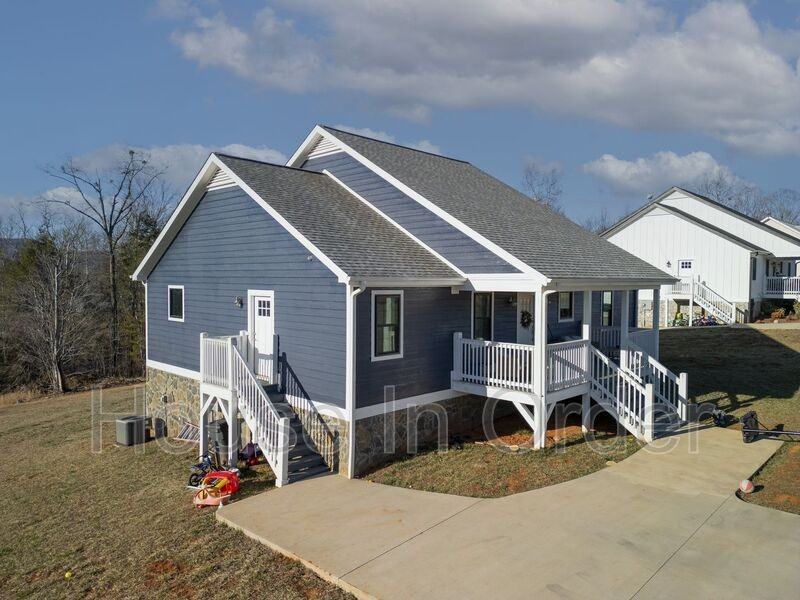 118 Grace Estates Drive - Photo 2 of 28