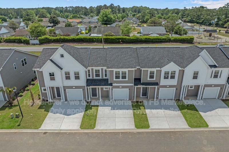 319 Sandridgebury Dr - Photo 3 of 39