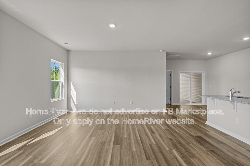 405 Waterend Dr - Photo 5 of 47