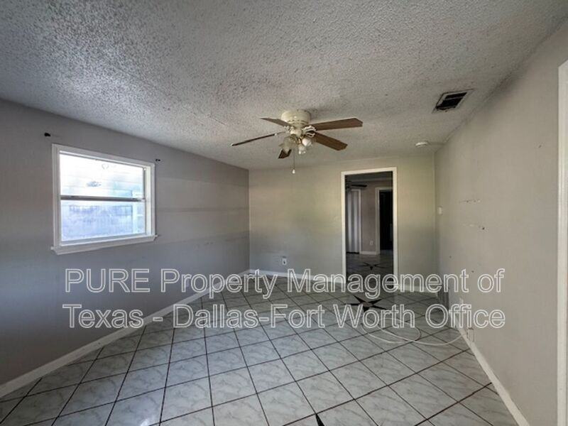 3709 6th Ave - Photo 3 of 21