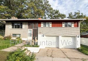 698 Doren Dr - Photo 1 of 1