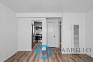 4121 1/2 Kansas St - Photo 1 of 1
