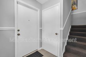 featured image of 111 E Mell St #15