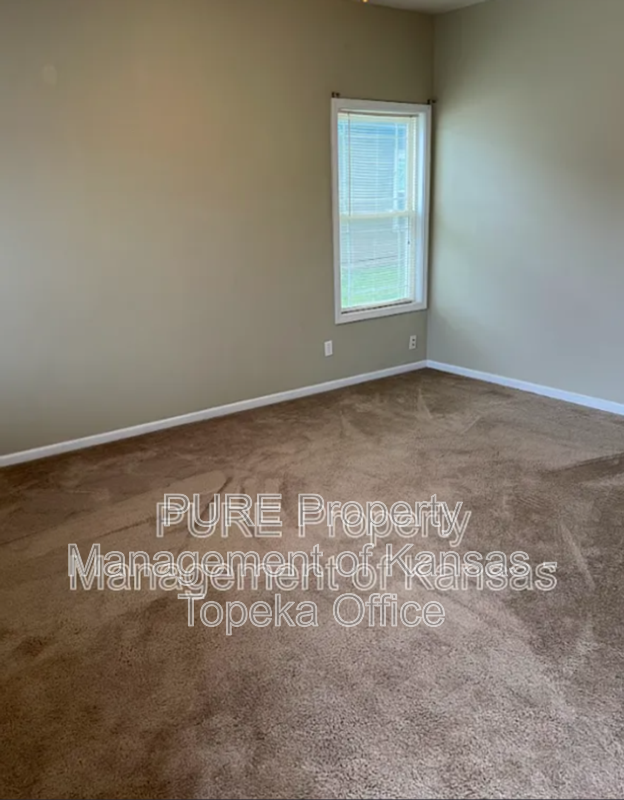 2709 Se Taurus Ct - Photo 2 of 12