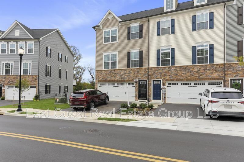 1716 Atlas Dr - Photo 4 of 36