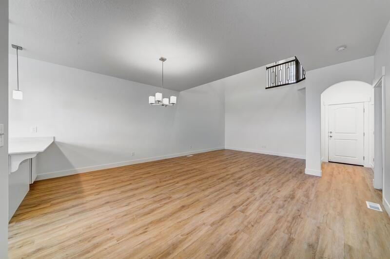 3904 Hardman Way - Photo 5 of 26