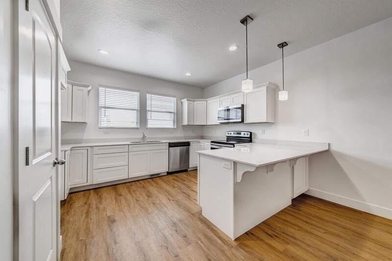 3904 Hardman Way - Photo 6 of 26