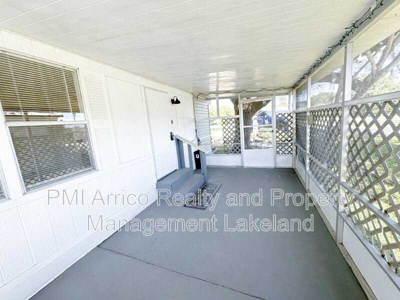 753 W Main St - Photo 4 of 16