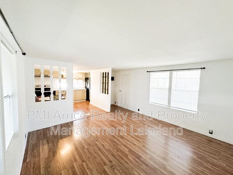 753 W Main St - Photo 7 of 16