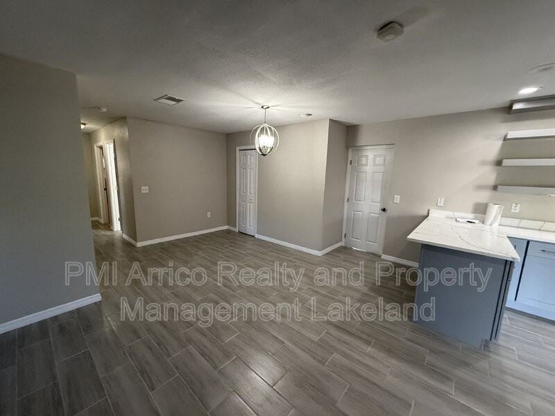 916 Palmer Road - Photo 3 of 16