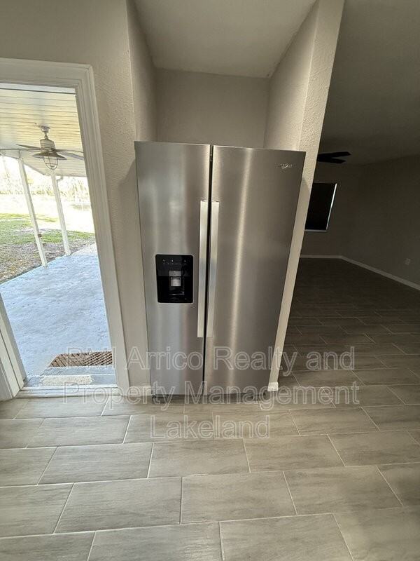 916 Palmer Road - Photo 4 of 16