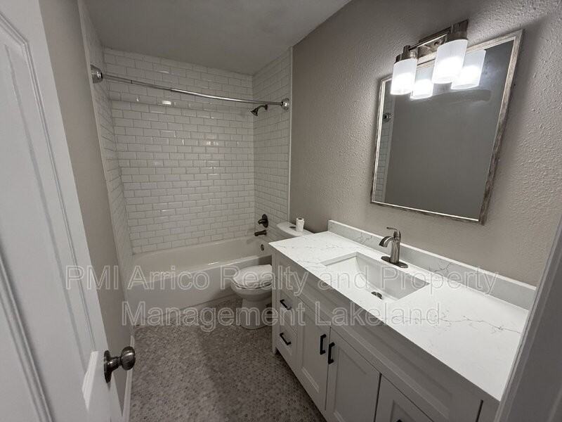 916 Palmer Road - Photo 7 of 16