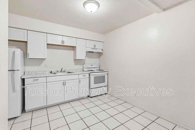 319 E Mohave Rd - Photo 3 of 22