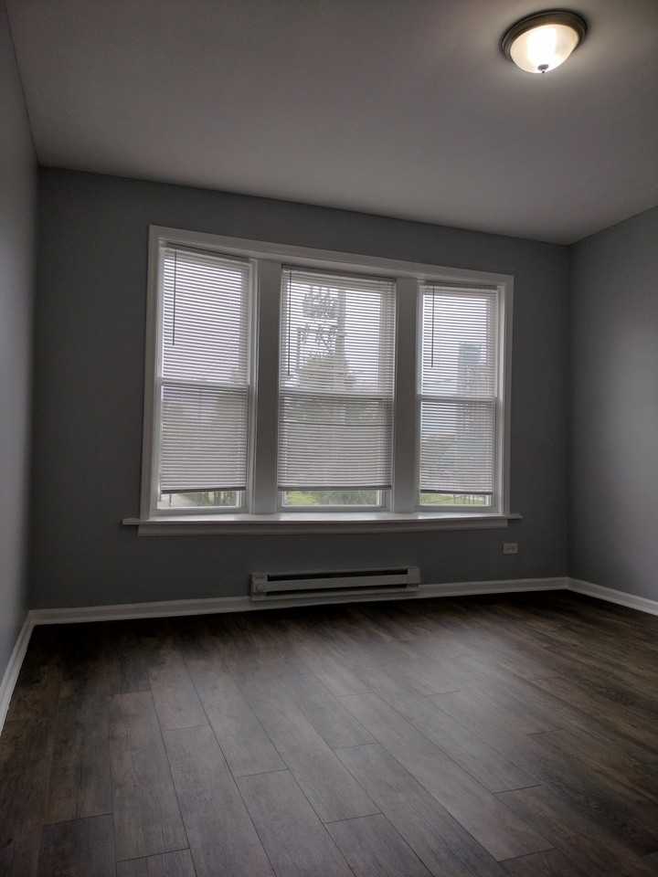 6601 South Green Street - Photo 3 of 8